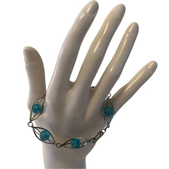 Vintage Silvertone & Light Blue Beaded Chain Bracelet. - Picture 1 of 5